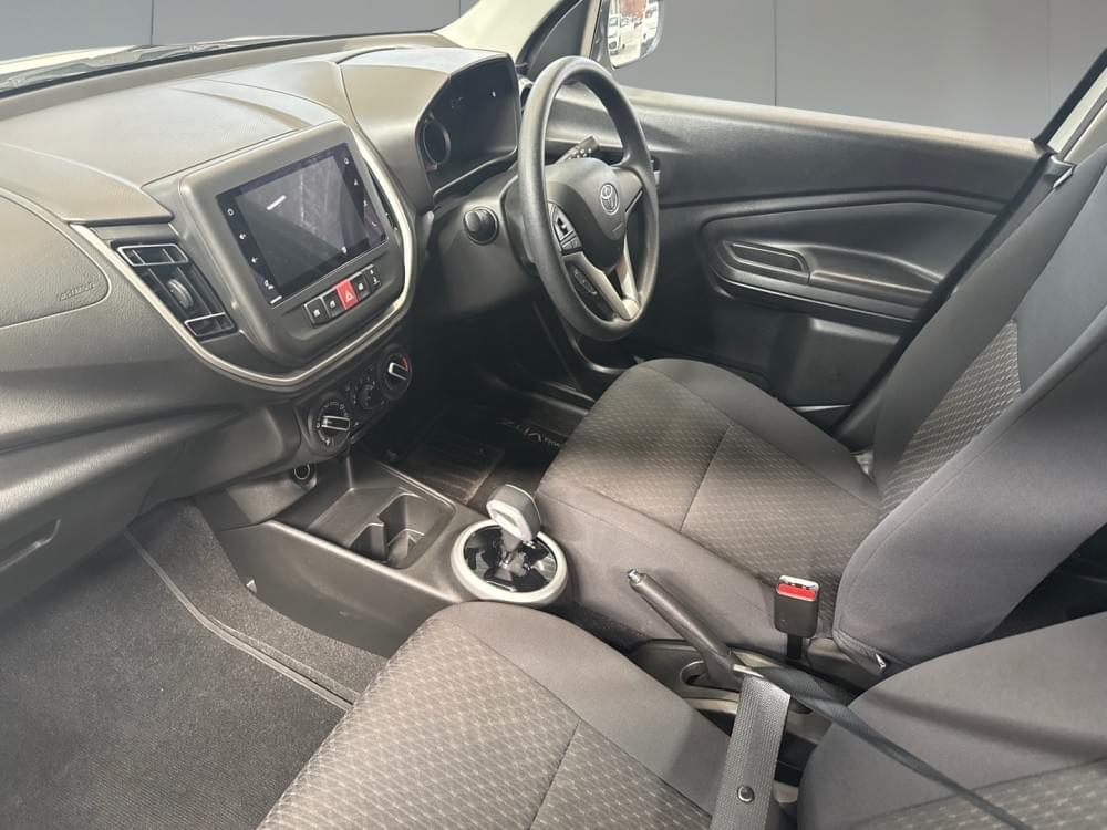 Toyota Vitz 1.0 Xr Amt