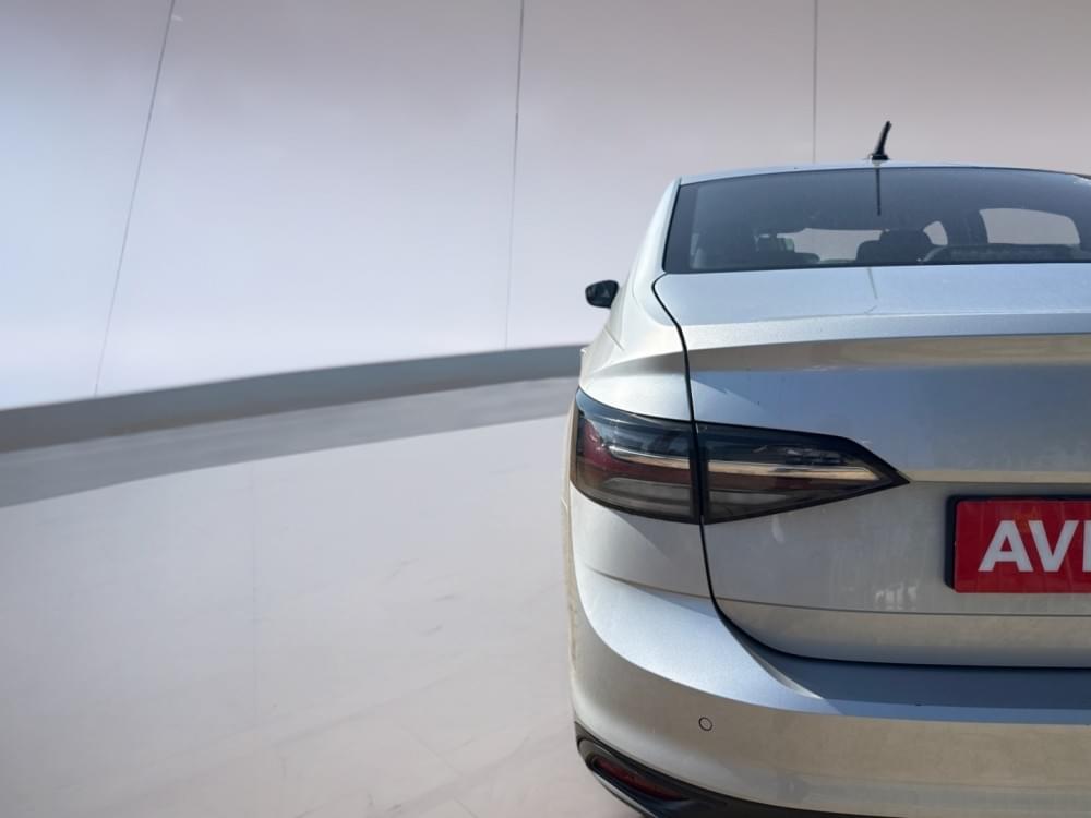 Volkswagen Polo Sedan 1.6 Base