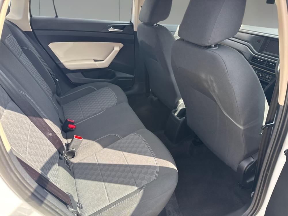 Volkswagen Polo Sedan 1.6 Base