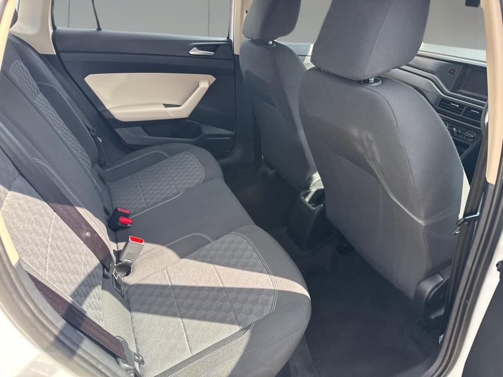 Volkswagen Polo Sedan 1.6 Base