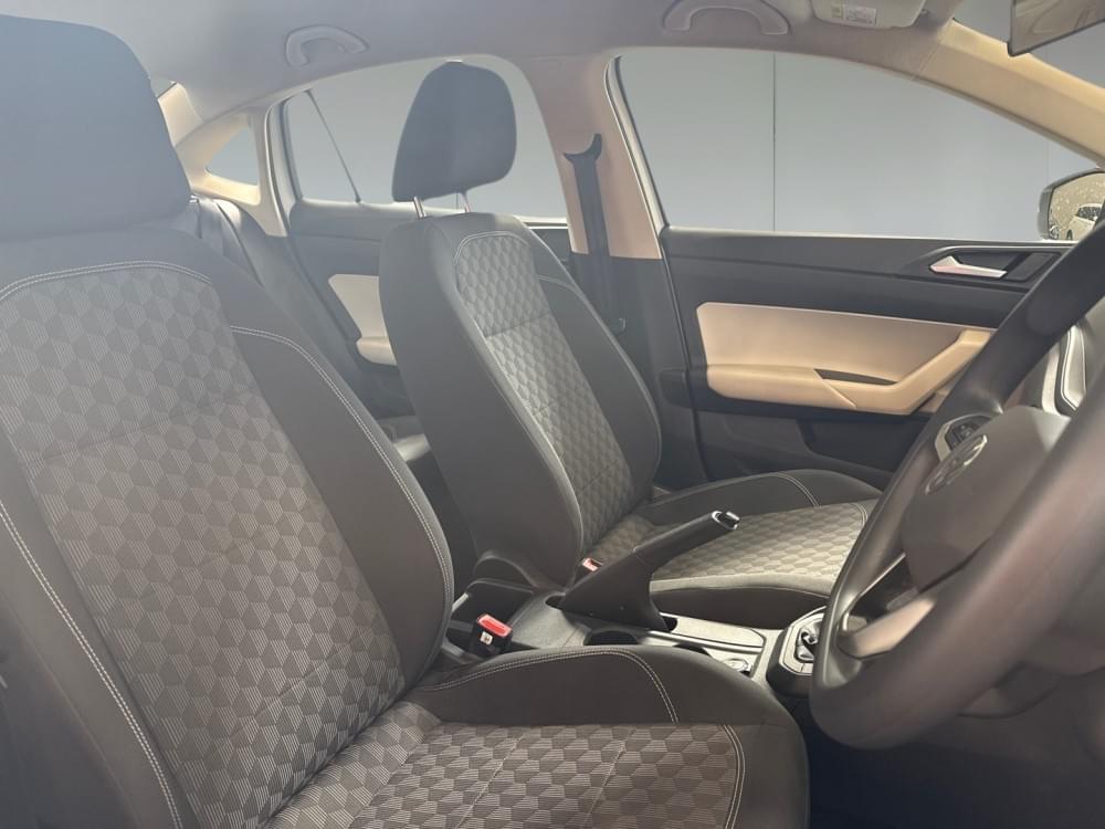 Volkswagen Polo Sedan 1.6 Tiptronic