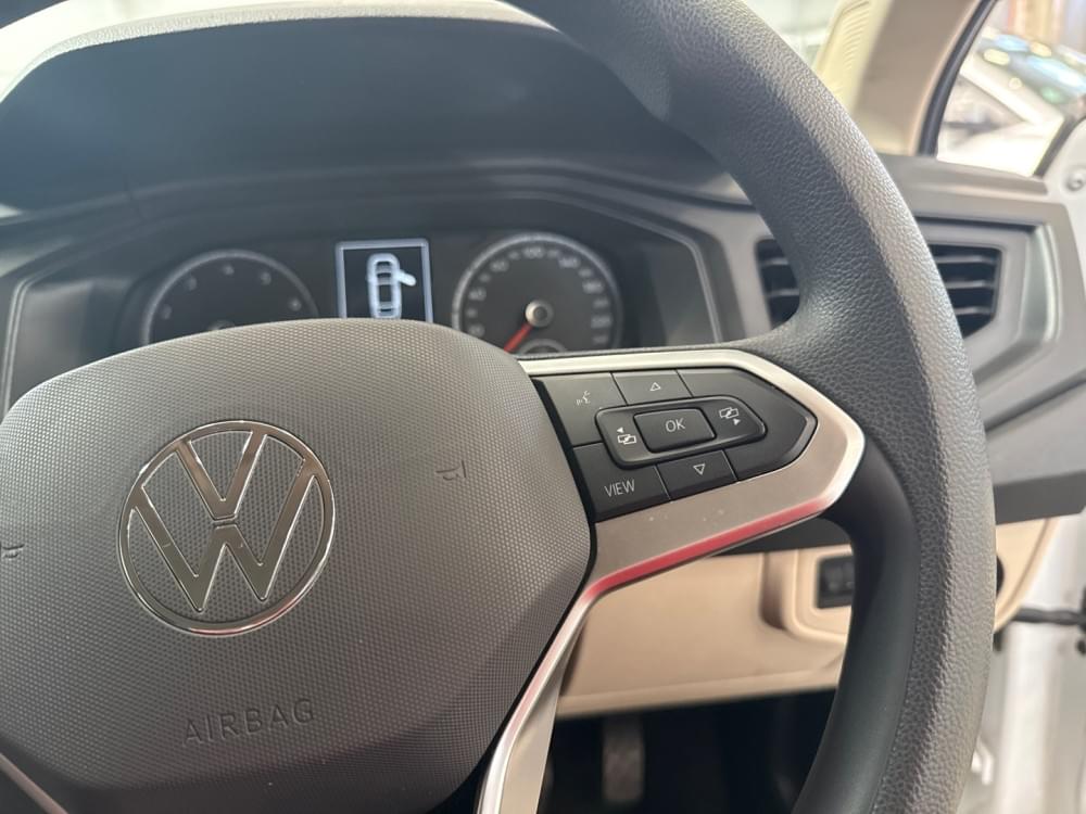 Volkswagen Polo Sedan 1.6 Tiptronic