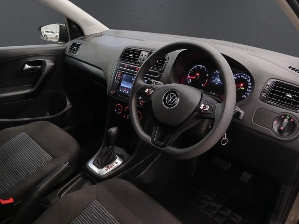 Volkswagen Polo Vivo Hatch 1.6 Comfortline Tiptronic
