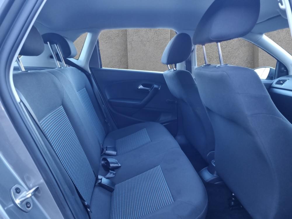 Volkswagen Polo Vivo Hatch 1.6 Comfortline Tiptronic