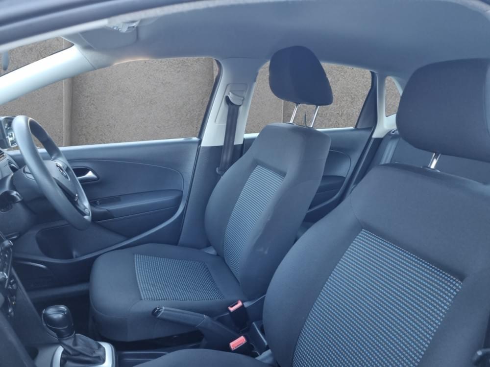 Volkswagen Polo Vivo Hatch 1.6 Comfortline Tiptronic
