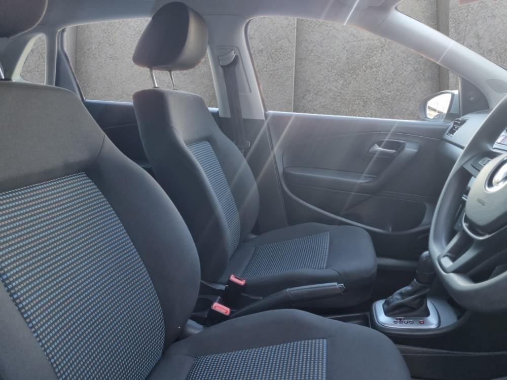 Volkswagen Polo Vivo Hatch 1.6 Comfortline Tiptronic