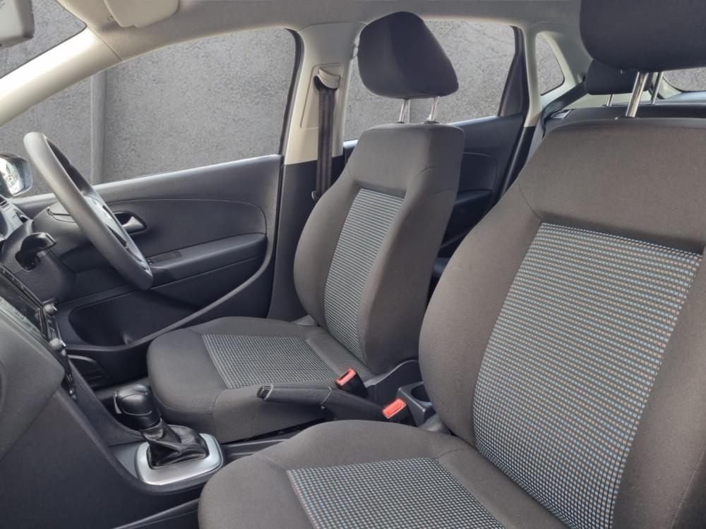 Volkswagen Polo Vivo Hatch 1.6 Comfortline Tiptronic