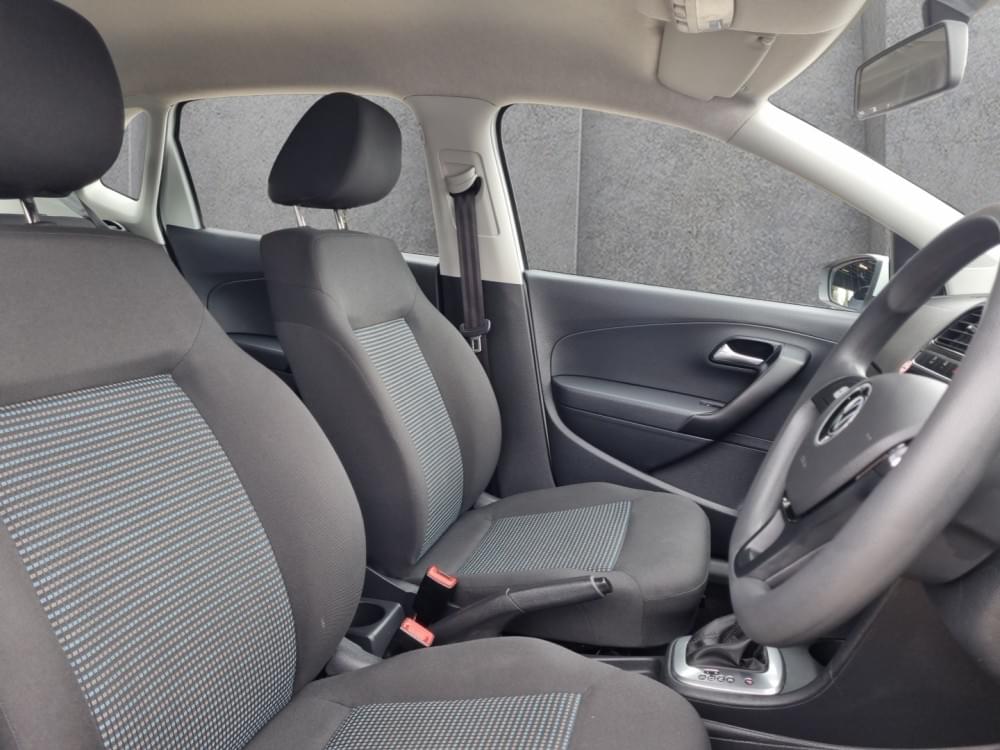 Volkswagen Polo Vivo Hatch 1.6 Comfortline Tiptronic