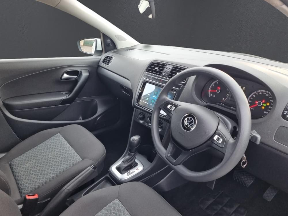 Volkswagen Polo Vivo Hatch 1.6 Life Tipt