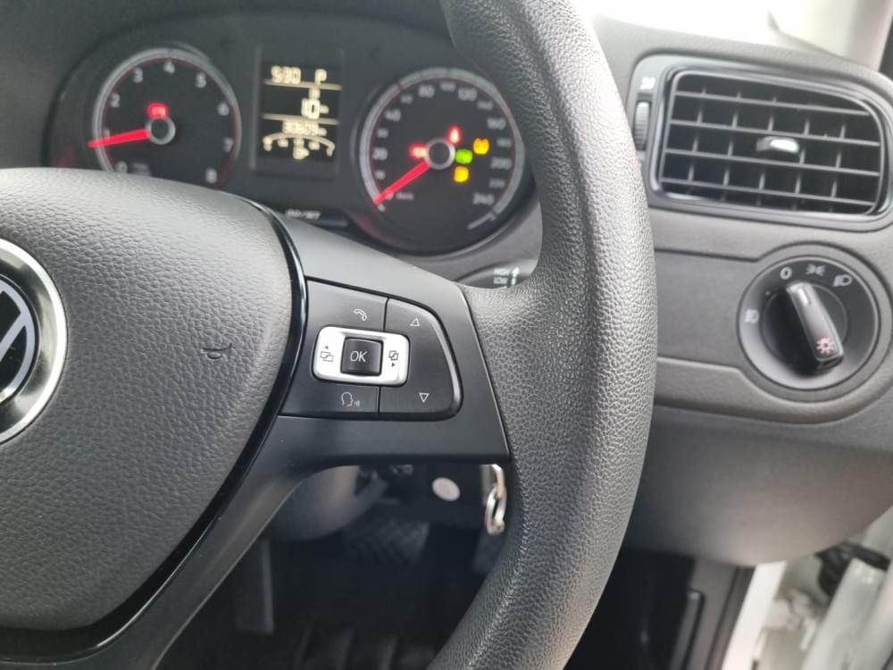 Volkswagen Polo Vivo Hatch 1.6 Life Tipt