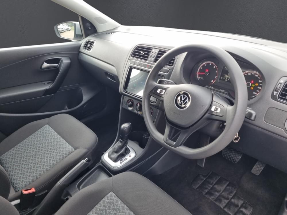 Volkswagen Polo Vivo Hatch 1.6 Life Tipt