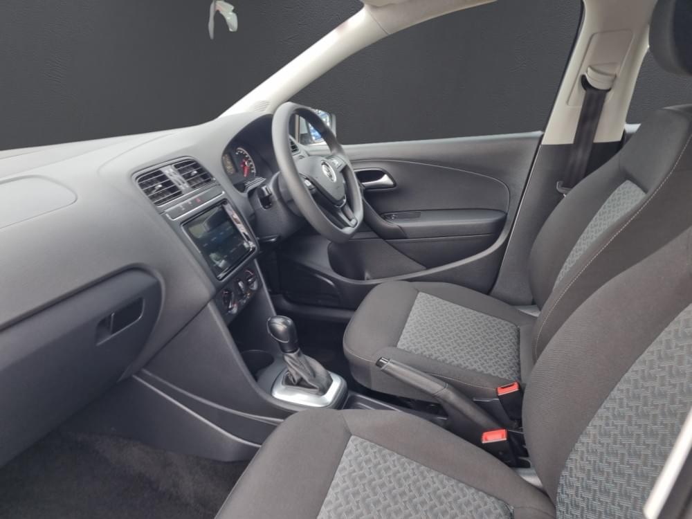 Volkswagen Polo Vivo Hatch 1.6 Life Tipt