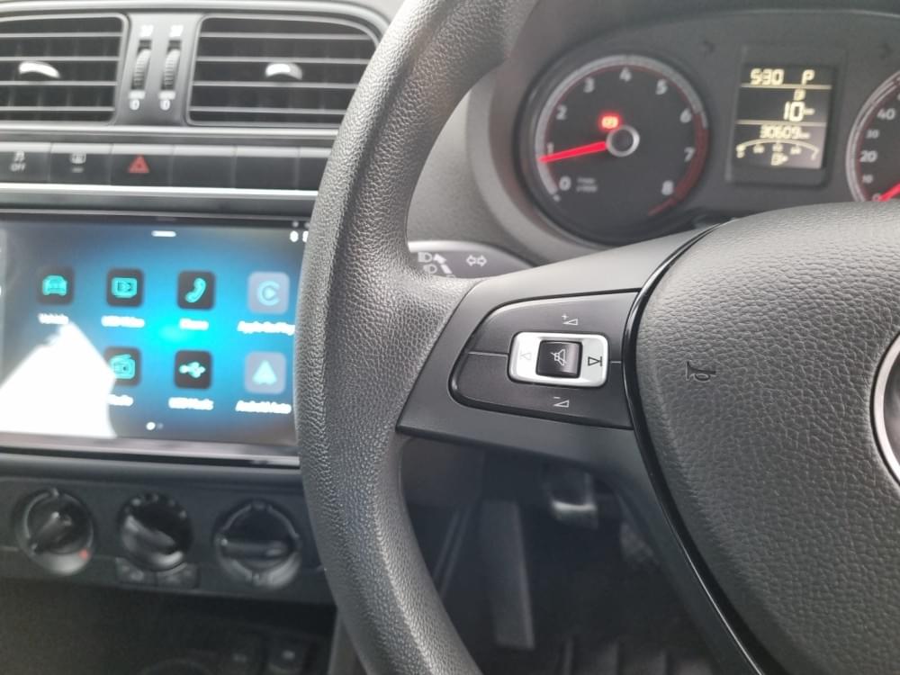 Volkswagen Polo Vivo Hatch 1.6 Life Tipt