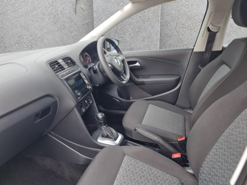 Volkswagen Polo Vivo Hatch 1.6 Life Tipt