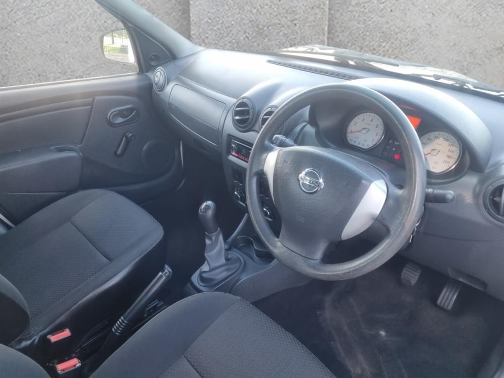 Nissan Np200 1.6 8V Ac Safety Pack