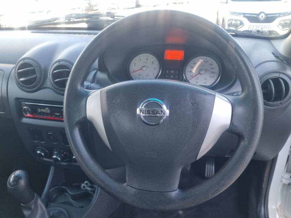 Nissan Np200 1.6 8V Ac Safety Pack