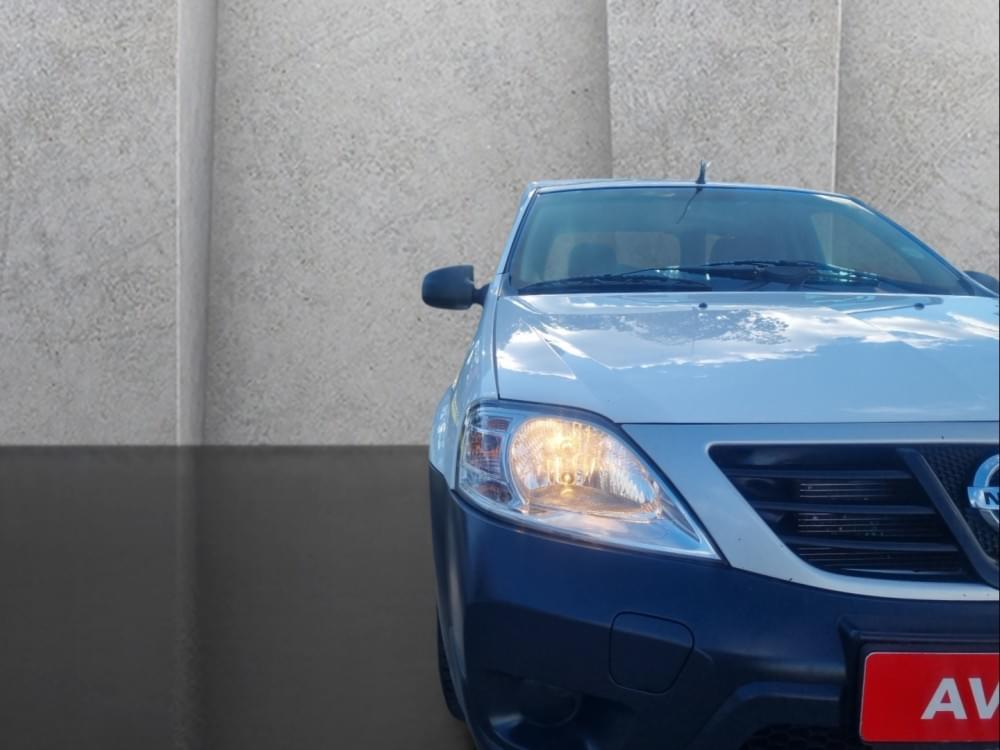 Nissan Np200 1.6 8V Ac Safety Pack