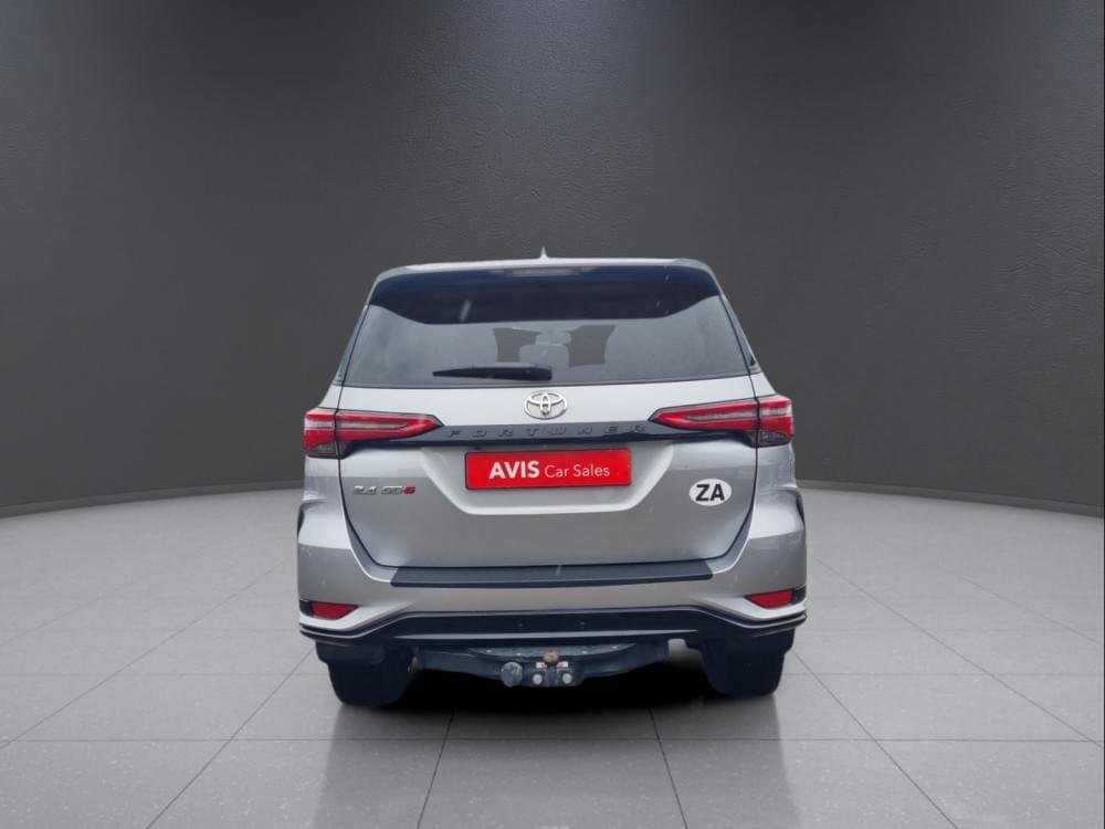 Toyota Fortuner 2.4 Gd-6 Rb 6At