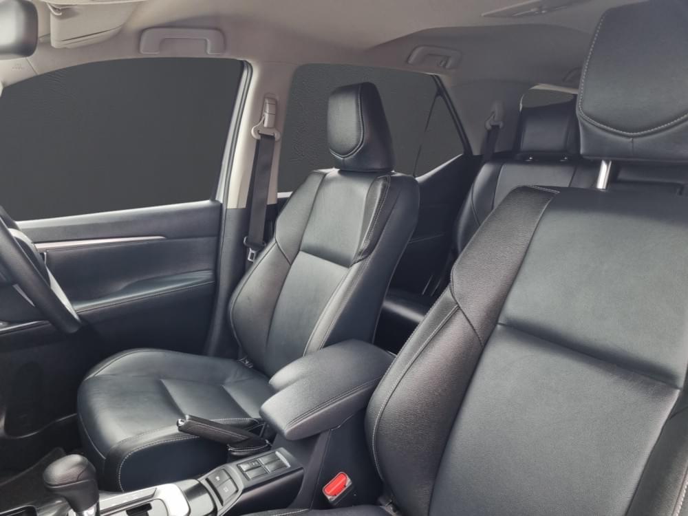 Toyota Fortuner 2.4 Gd-6 Rb 6At