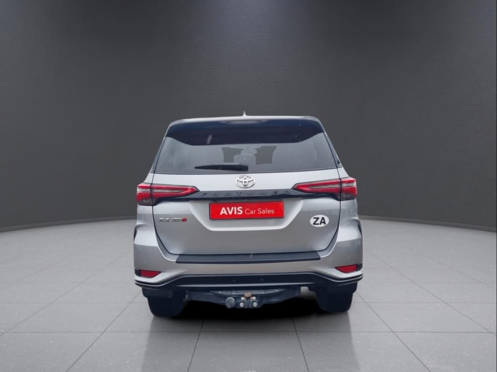 Toyota Fortuner 2.4 Gd-6 Rb 6At