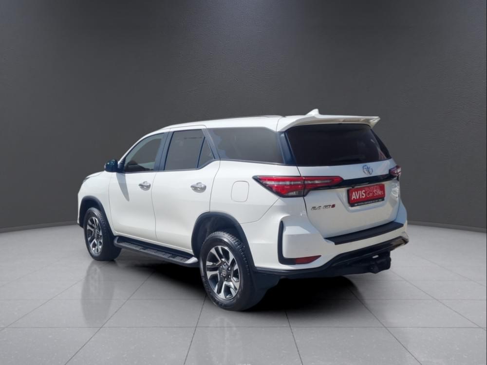 Toyota Fortuner 2.4 Gd-6 Rb 6At