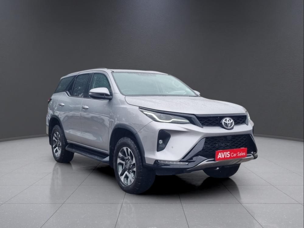 Toyota Fortuner 2.4 Gd-6 Rb At