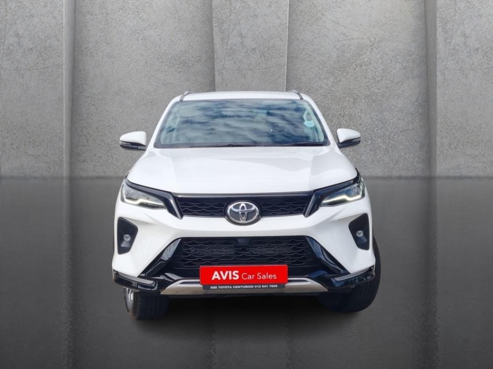 Toyota Fortuner 2.4 Gd-6 Rb At
