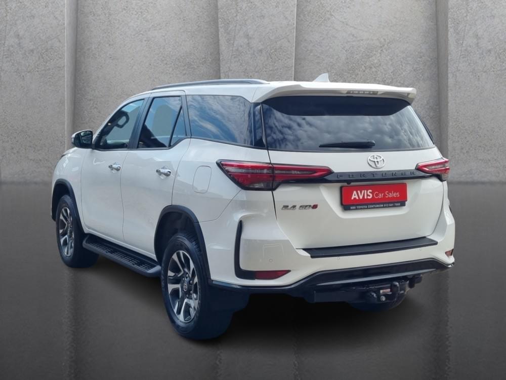 Toyota Fortuner 2.4 Gd-6 Rb At