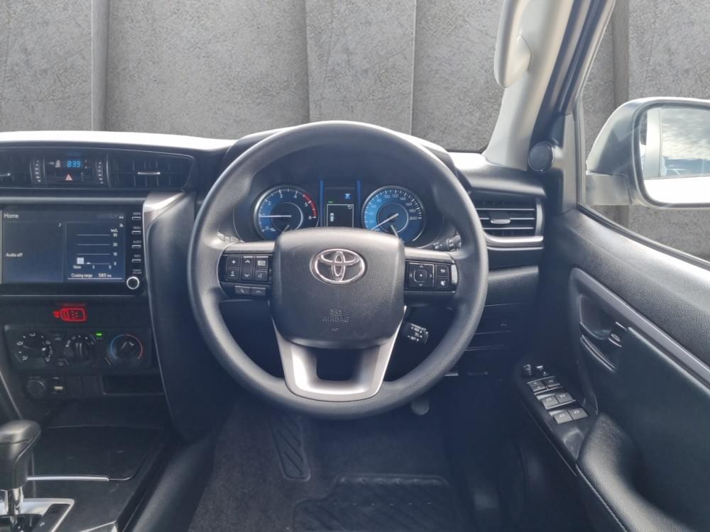 Toyota Fortuner 2.4 Gd-6 Rb At