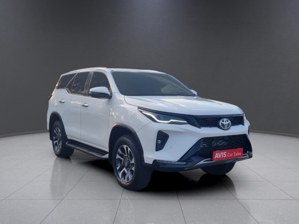 Toyota Fortuner 2.4 Gd-6 Rb At