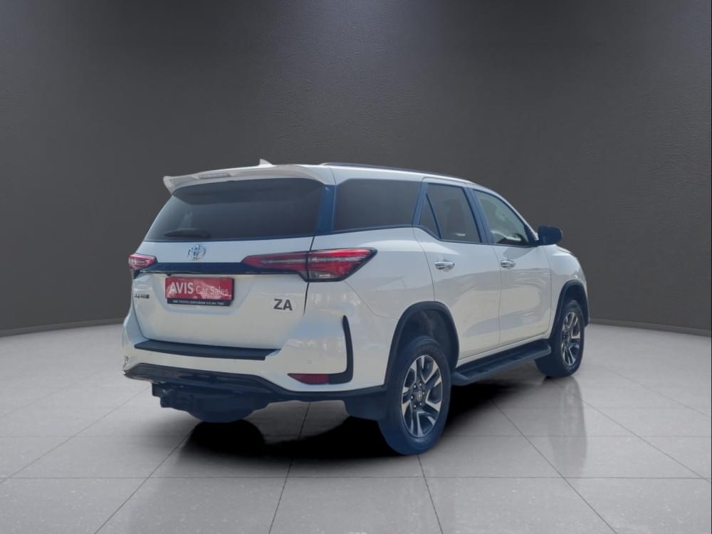 Toyota Fortuner 2.4 Gd-6 Rb At