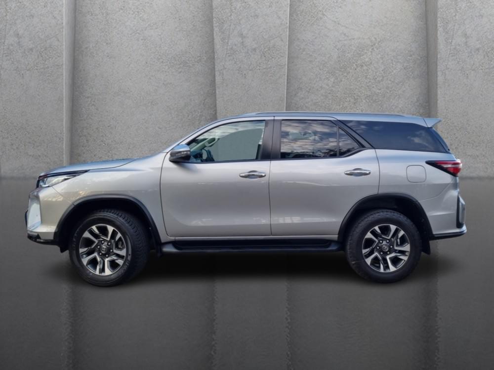 Toyota Fortuner 2.4 Gd-6 Rb 6At