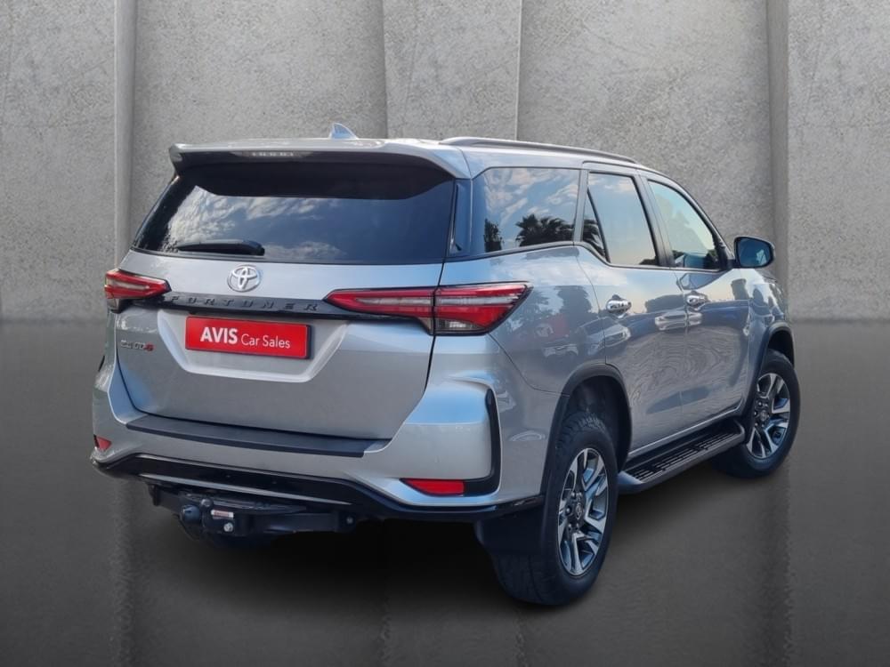 Toyota Fortuner 2.4 Gd-6 Rb 6At