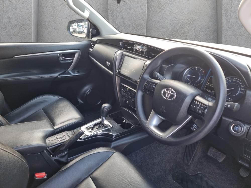 Toyota Fortuner 2.4 Gd-6 Rb 6At