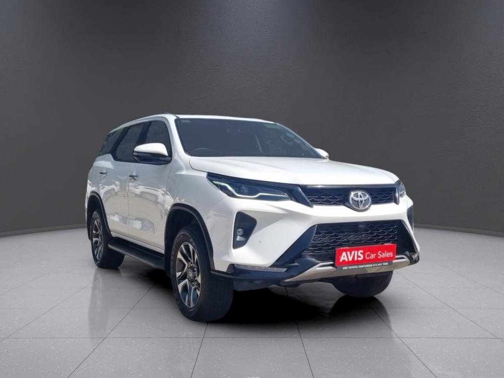 Toyota Fortuner 2.4 Gd-6 Rb At