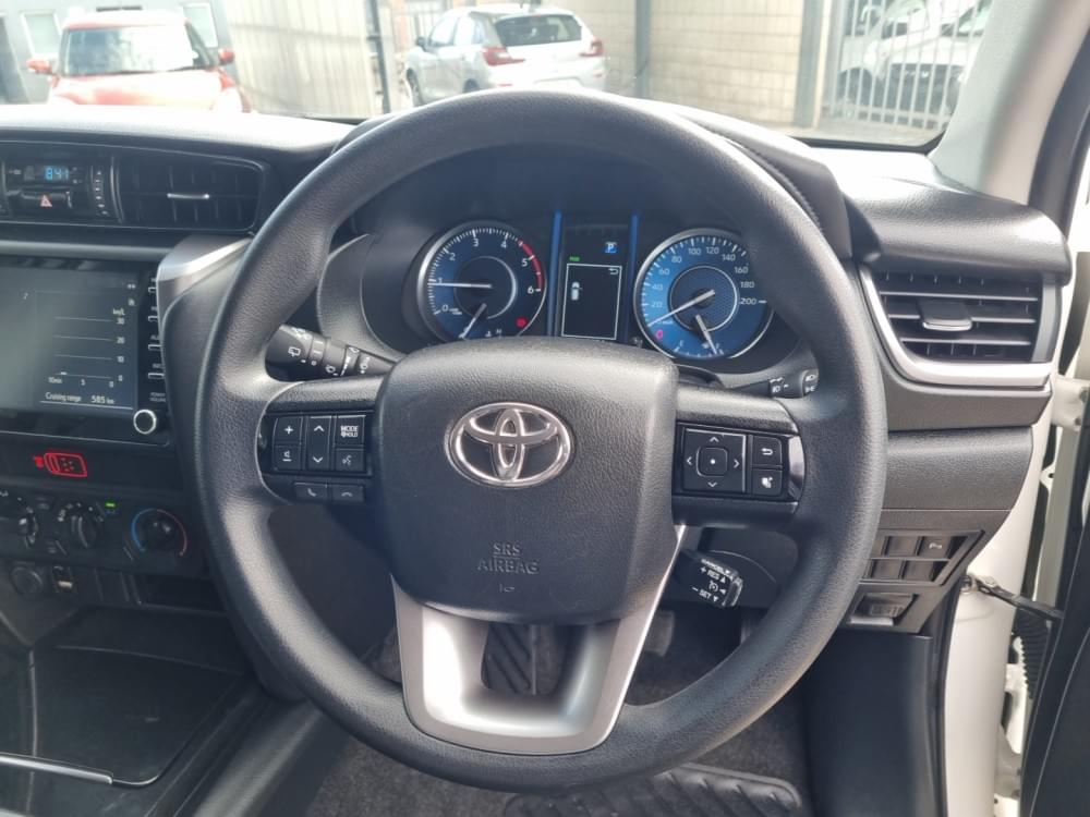 Toyota Fortuner 2.4 Gd-6 Rb 6At