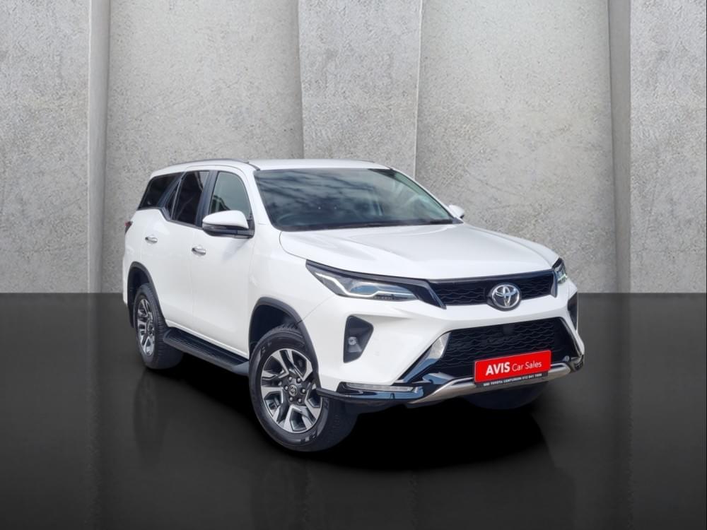 Toyota Fortuner 2.4 Gd-6 Rb At