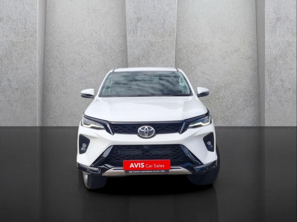 Toyota Fortuner 2.4 Gd-6 Rb At