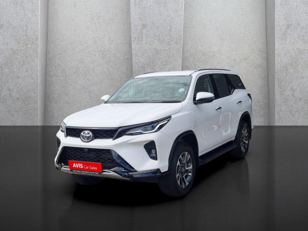 Toyota Fortuner 2.4 Gd-6 Rb At