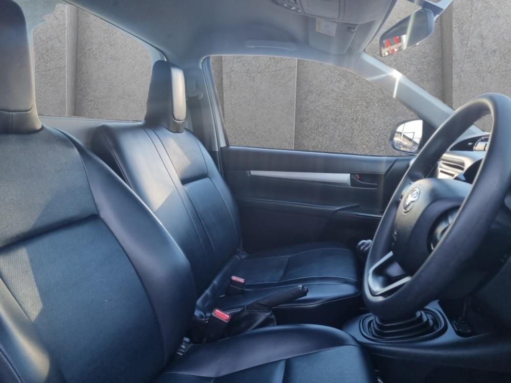 Toyota Hilux 2.4 Gd S Ac