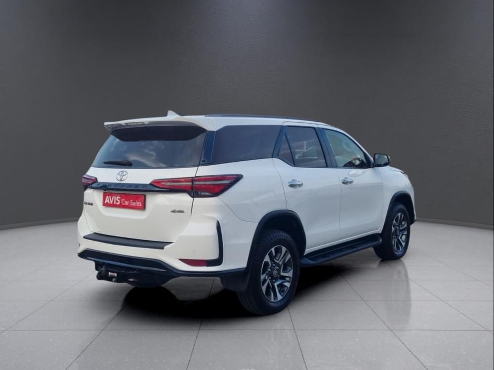 Toyota Fortuner 2.4 Gd-6 4X4 At