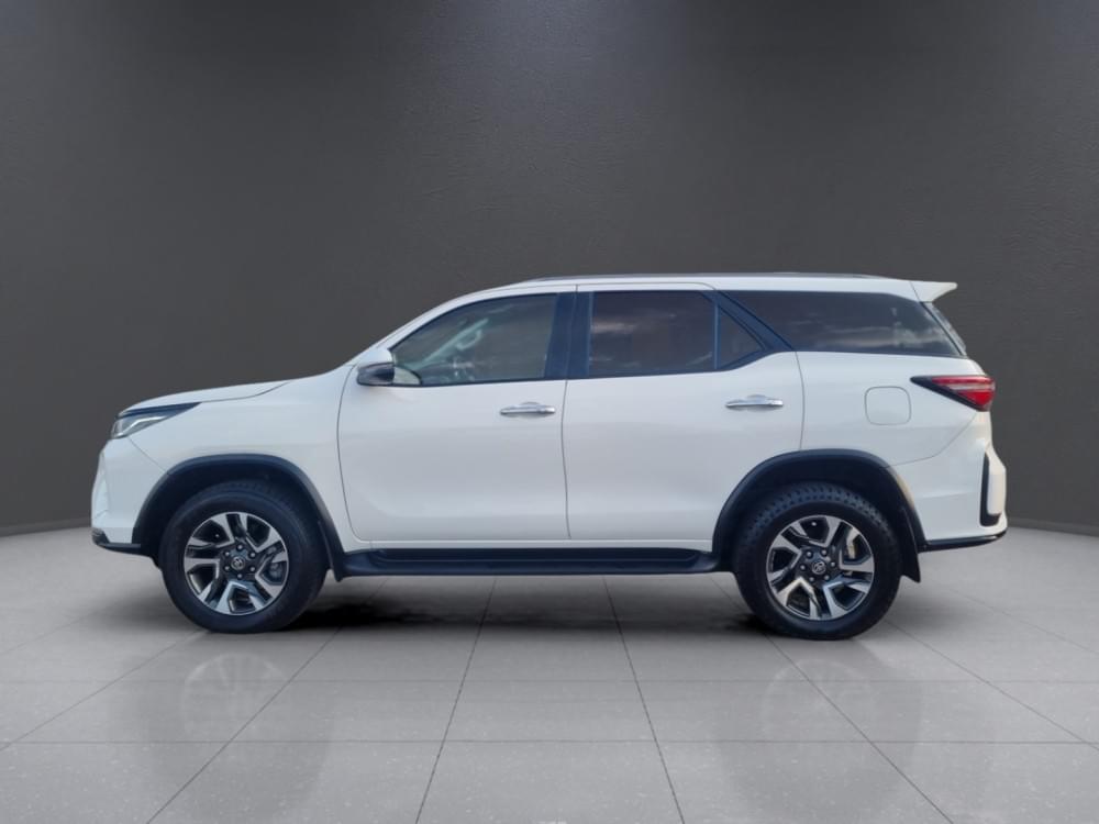 Toyota Fortuner 2.4 Gd-6 4X4 At