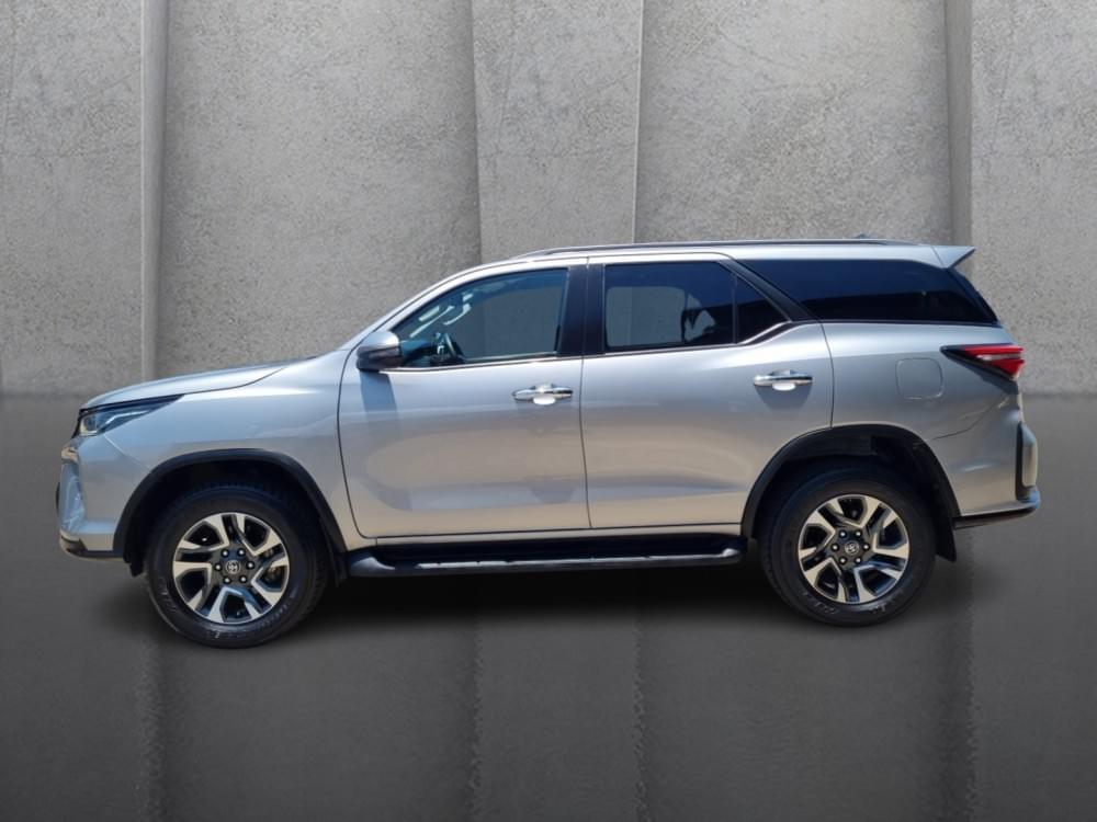 Toyota Fortuner 2.4 Gd-6 4X4 At