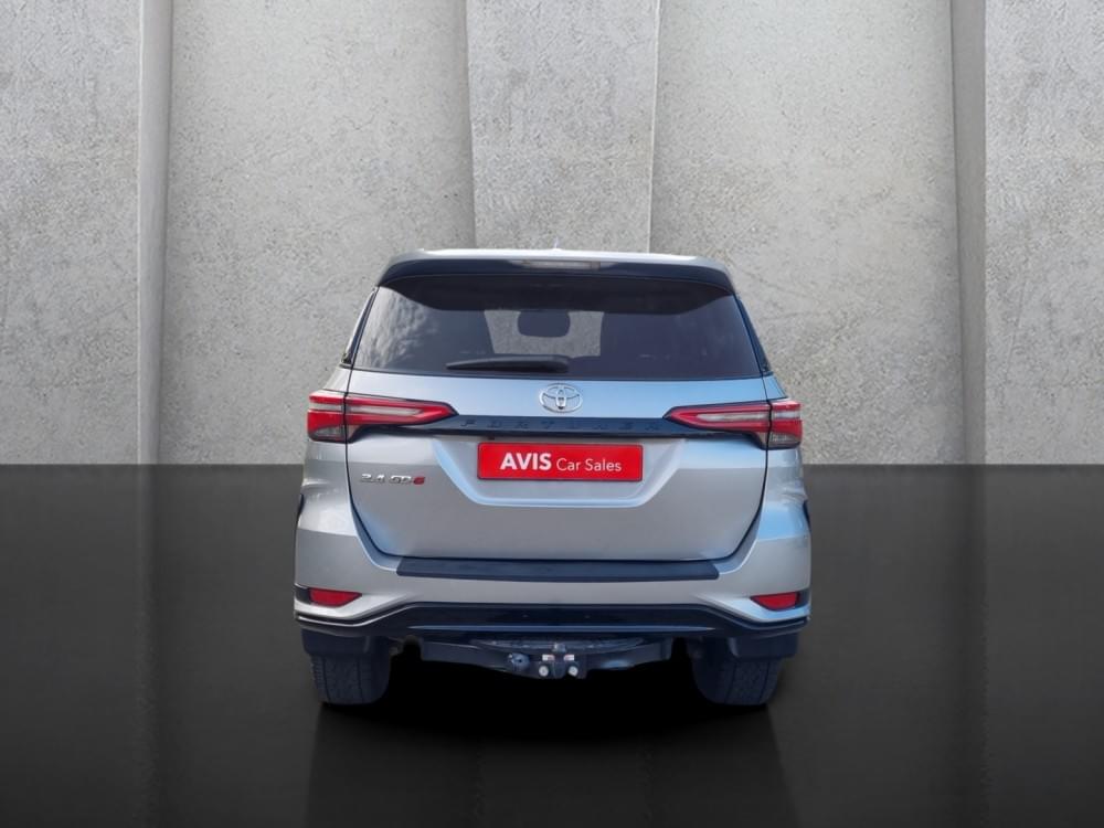 Toyota Fortuner 2.4 Gd-6 4X4 At