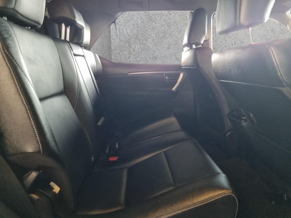 Toyota Fortuner 2.4 Gd-6 4X4 At