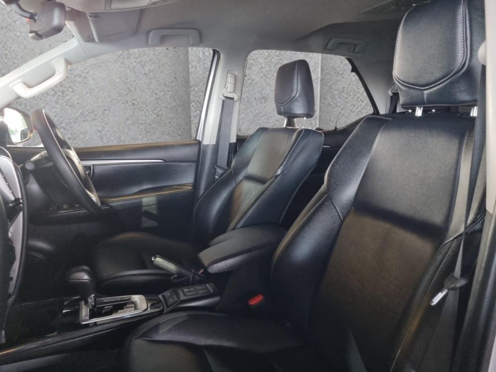 Toyota Fortuner 2.4 Gd-6 4X4 At