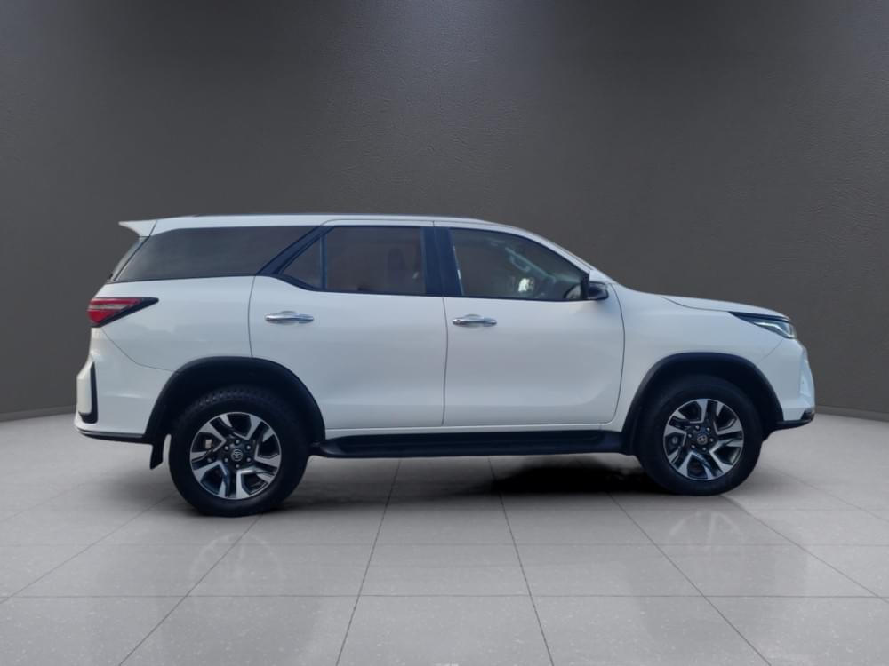 Toyota Fortuner 2.4 Gd-6 4X4 6At