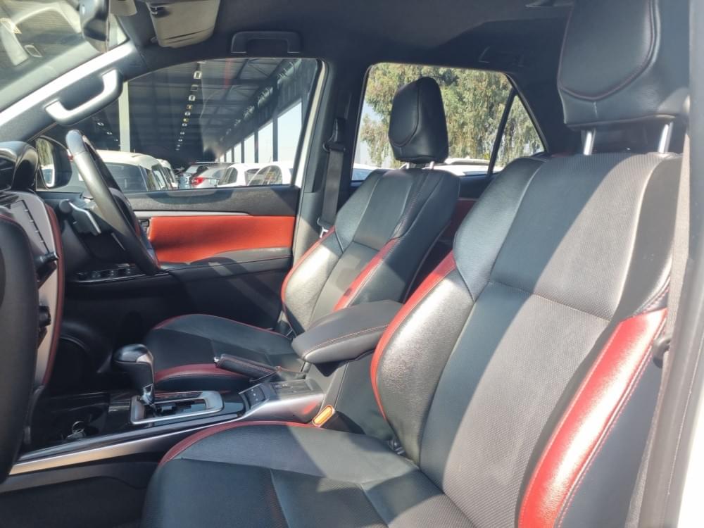 Toyota Fortuner 2.8 Gd-6 Rb At