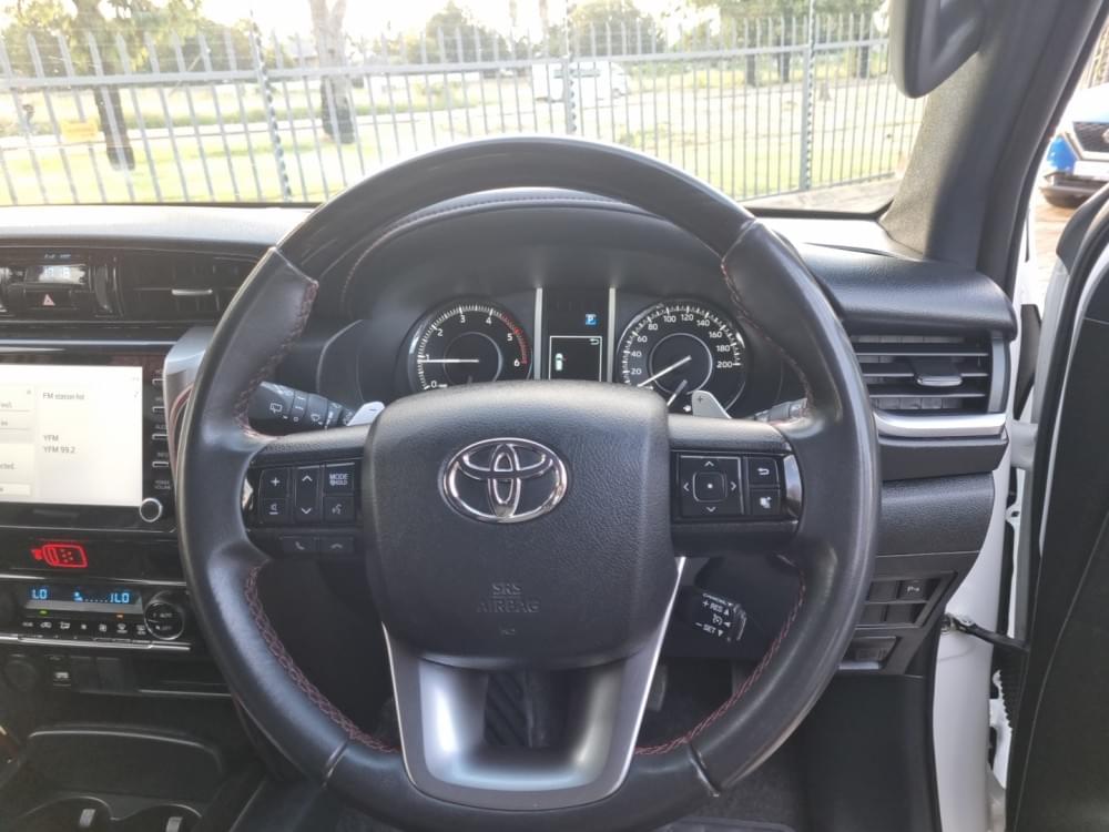 Toyota Fortuner 2.8 Gd-6 Rb At