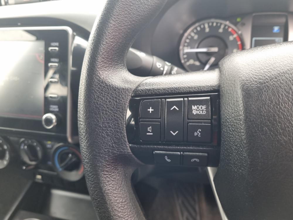 Toyota Hilux 2.4 Raider X 4X4 At